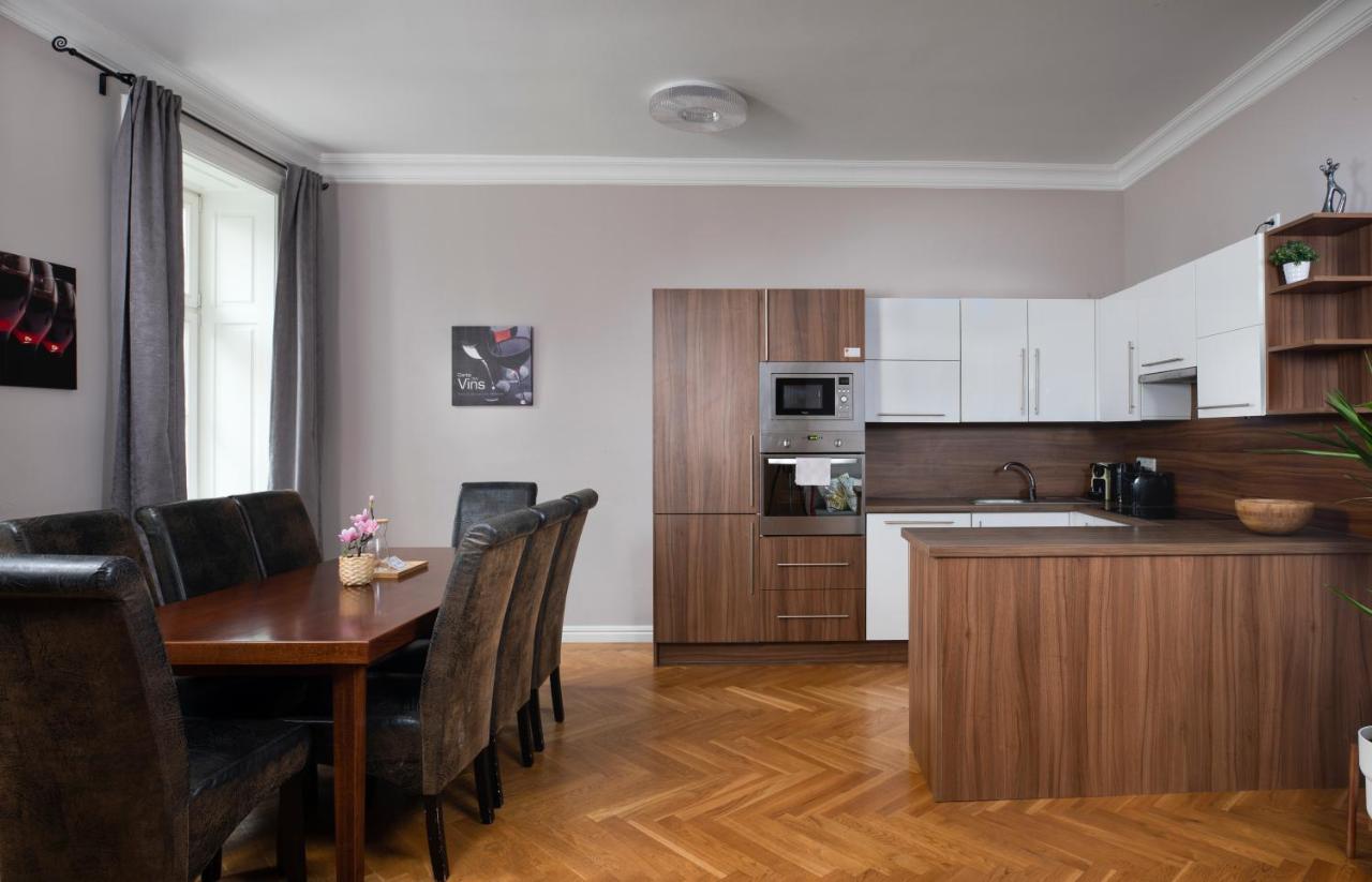 Imperial Apartments Schoenbrunn - Contactless Check-In Wenen Buitenkant foto