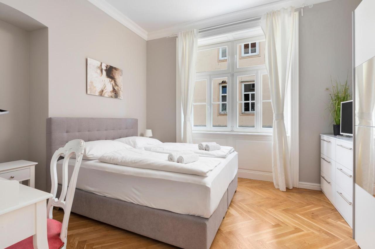 Imperial Apartments Schoenbrunn - Contactless Check-In Wenen Buitenkant foto