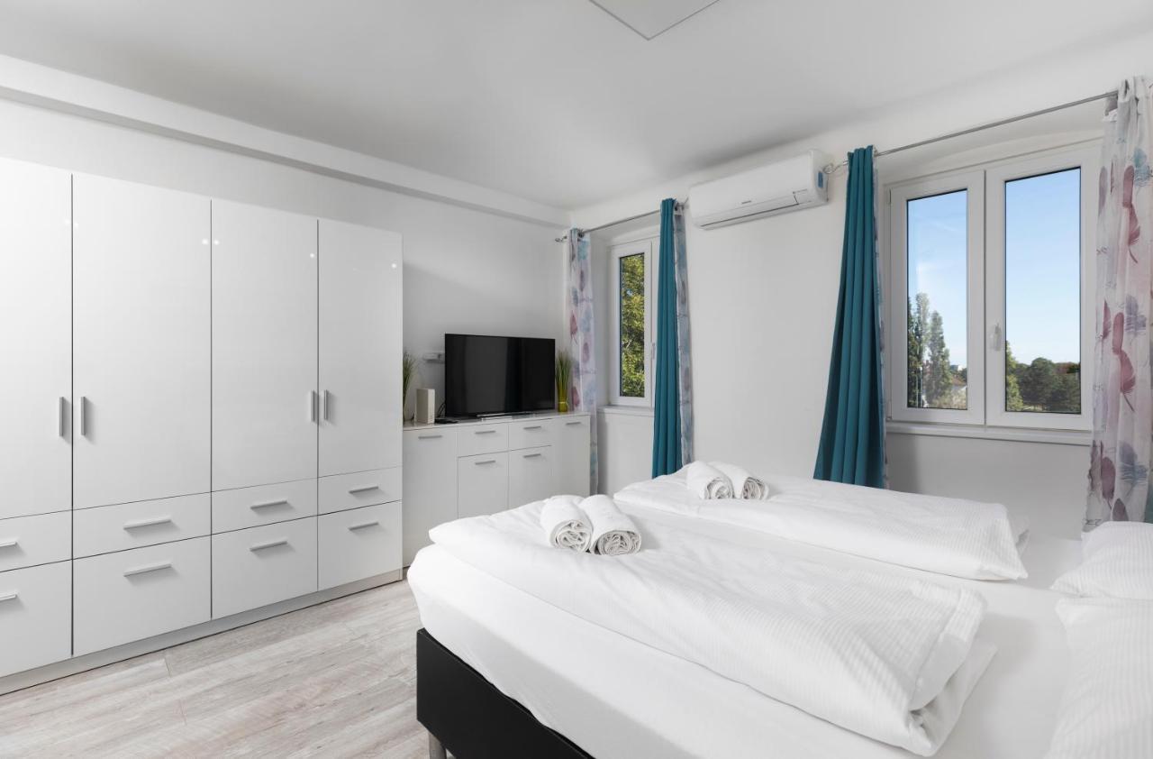 Imperial Apartments Schoenbrunn - Contactless Check-In Wenen Buitenkant foto