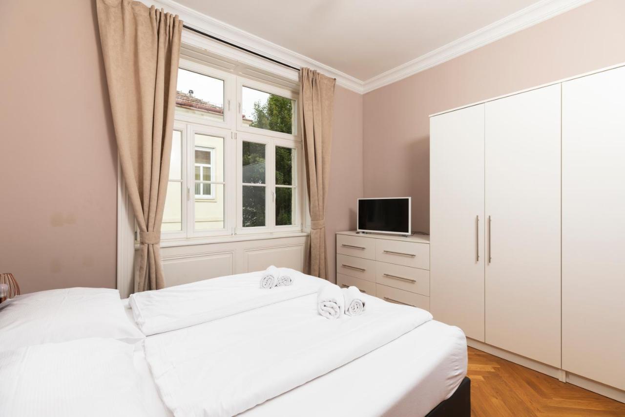 Imperial Apartments Schoenbrunn - Contactless Check-In Wenen Buitenkant foto