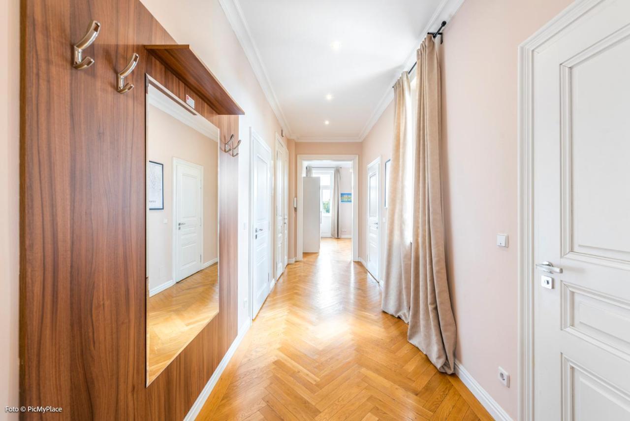Imperial Apartments Schoenbrunn - Contactless Check-In Wenen Buitenkant foto