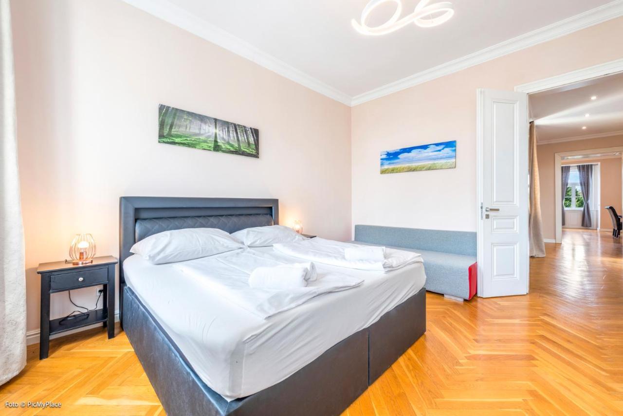 Imperial Apartments Schoenbrunn - Contactless Check-In Wenen Buitenkant foto