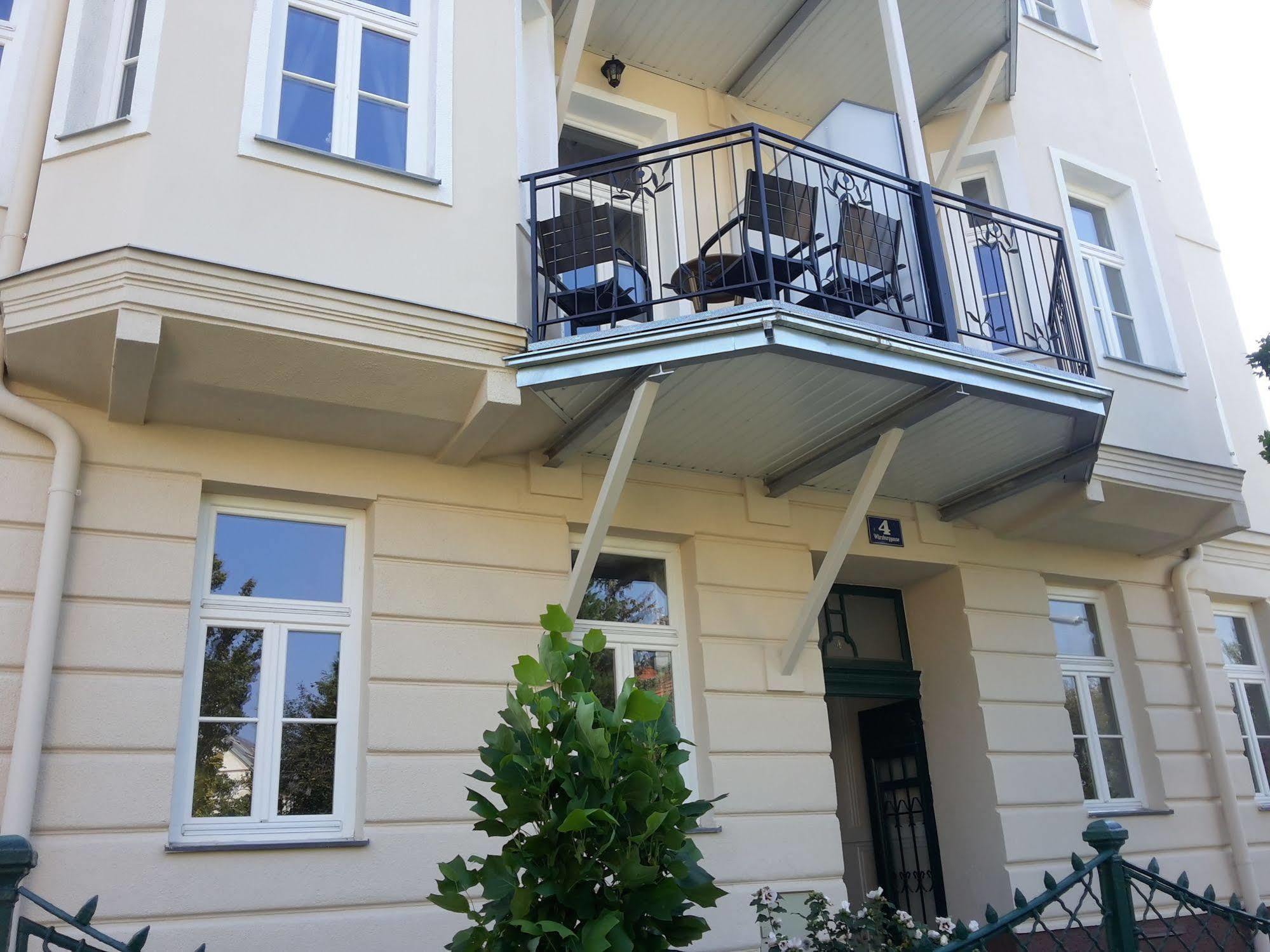 Imperial Apartments Schoenbrunn - Contactless Check-In Wenen Buitenkant foto
